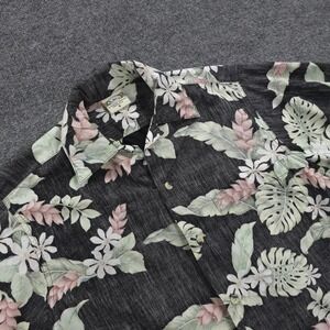 Go Barefoot Shirt Mens Small Black Floral Hawaiian Aloha Cotton Camp Beach USA